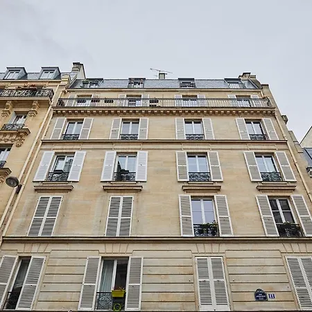Apartment Montmartre By Studio Prestige-3
